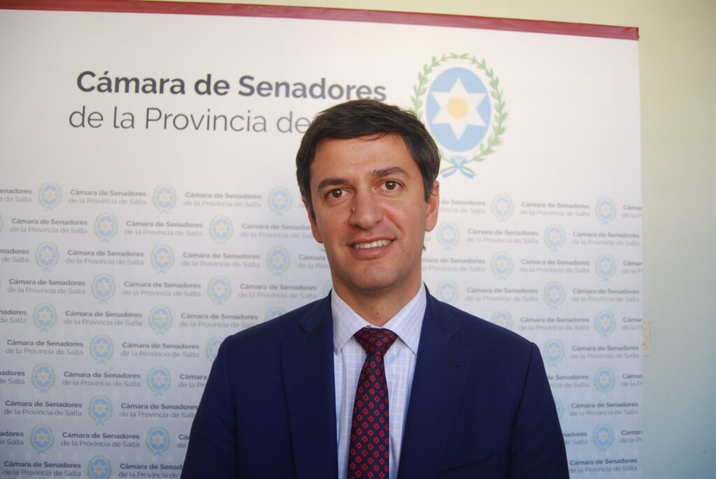 Javier Mónico, senador.
