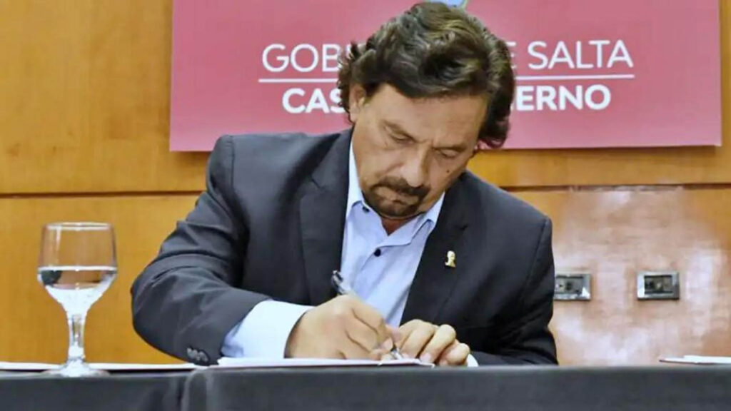 Gobernador Gustavo Sáenz.