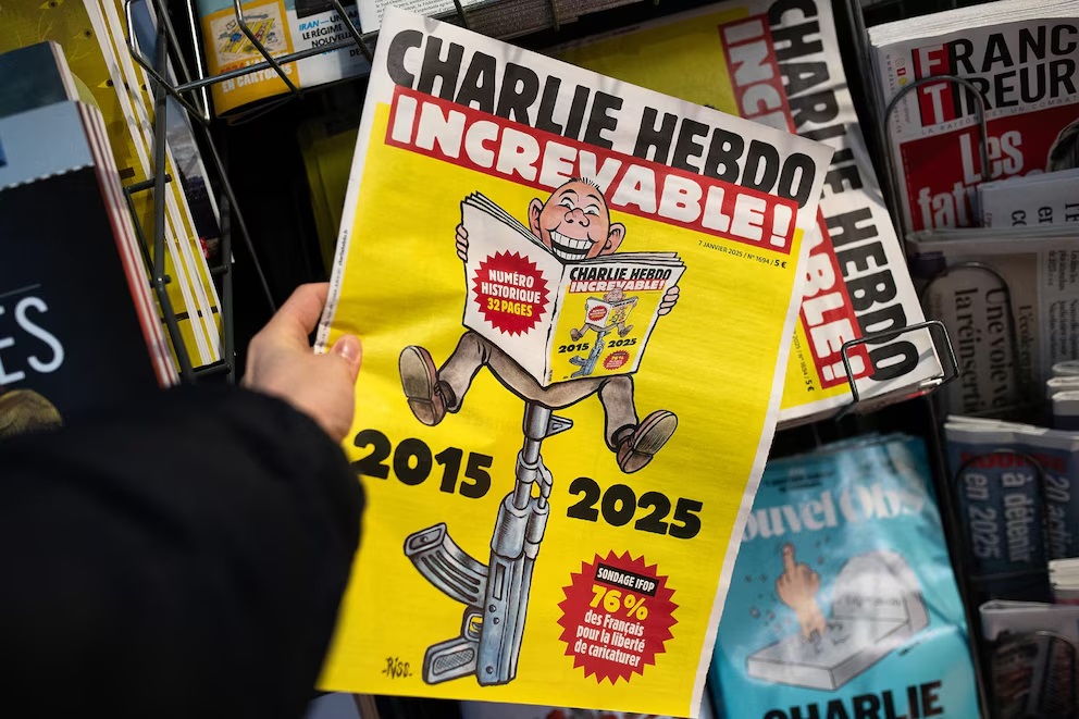 Charlie Hebdo conmemora 10 años del atentado con una edición especial