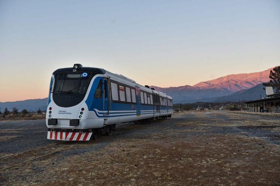 80214-el-tren-a-campo-quijano-sumo-nuevas-frecuencias-por-las-vacaciones