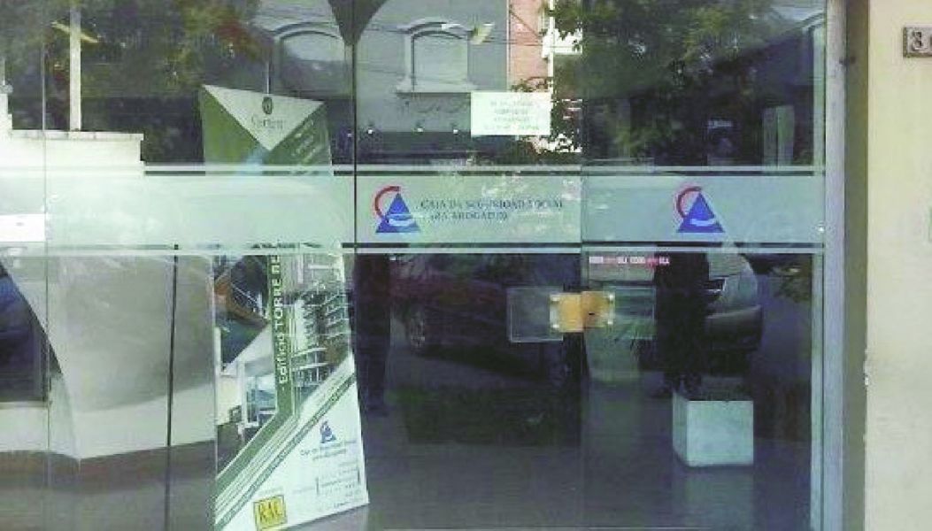 80361-por-el-millonario-robo-en-la-caja-de-abogados-piden-modificar-la-ley-de-conformacion