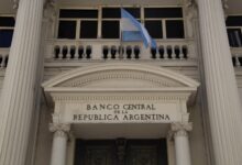 El Banco Central Intensifica la Venta de Reservas en medio de crisis