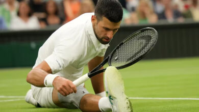 Djokovic sacó