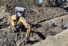 La Municipalidad limpió el canal del barrio Bicentenario