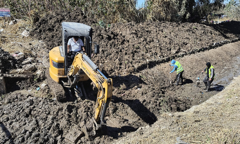 La Municipalidad limpió el canal del barrio Bicentenario