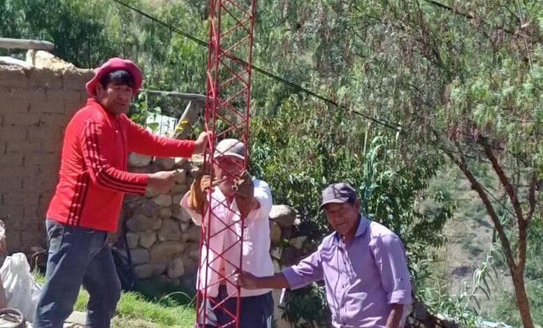 Radio comunitaria indígena en Santa Victoria Oeste.