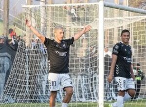 El Cuervo goleó a Sportivo Belgrano y agiganta su ilusión