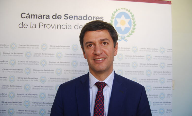 Javier Mónico, senador.