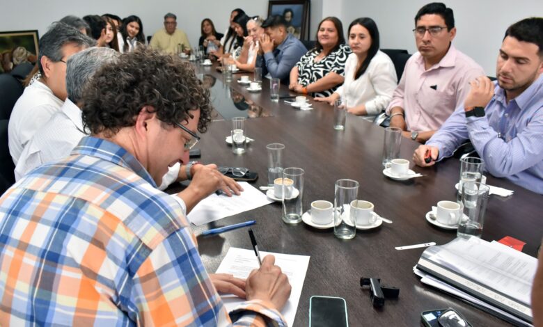 Reunión en Güemes.