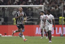 Deyverson festeja el primero del Mineiro. (AFP)