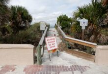 El Centro Nacional de Huracanes alerta sobre el peligro de marejadas ciclónicas de hasta 4,5 metros en áreas costeras. (REUTERS/Octavio Jones)