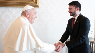 El papa Francisco recibió al secretario de Culto y Civilización, Nahuel Sotelo.