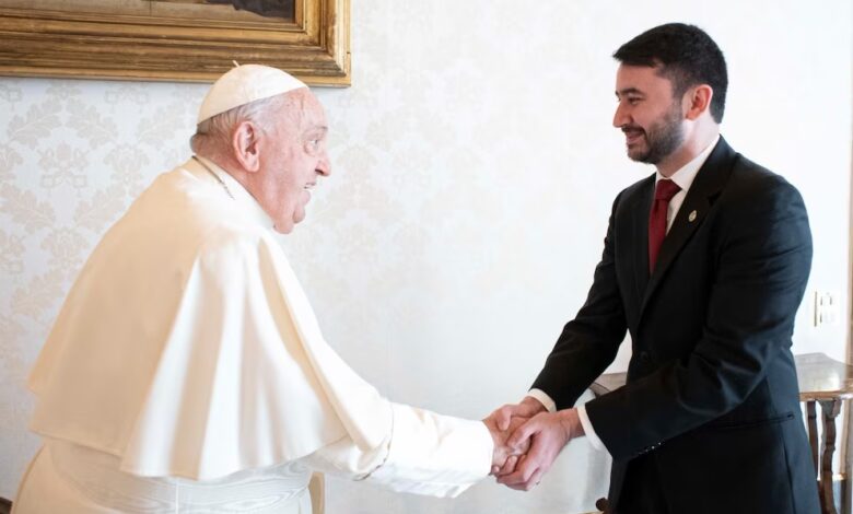 El papa Francisco recibió al secretario de Culto y Civilización, Nahuel Sotelo.