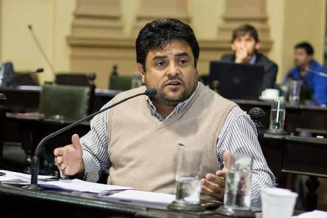 El diputado Marcelo Paz acusó al intendente de Apolinario Saravia de traicionar al peronismo por apoyar a un candidato radical.