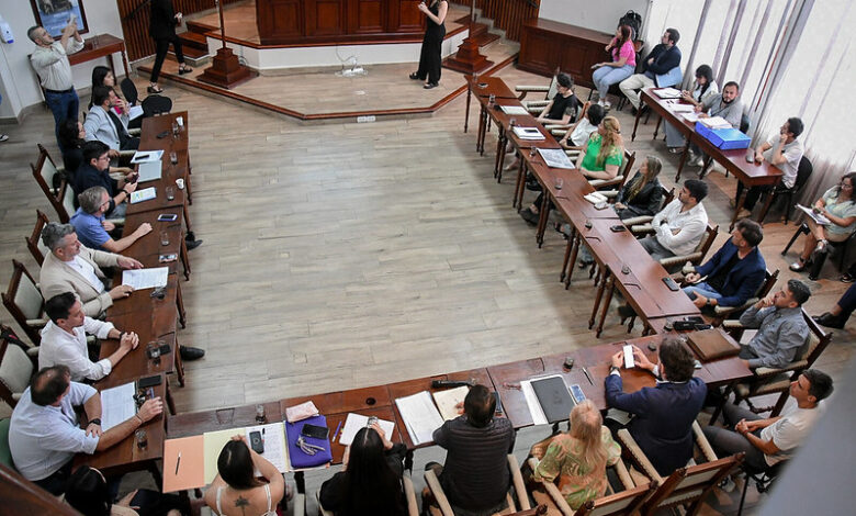 Reunión ampliada en el Concejo Deliberante.