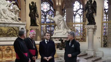 Macron visitó la renovación del templo Notre Dame