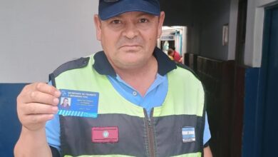 Los trabajadores ya cuentan con sus credenciales.