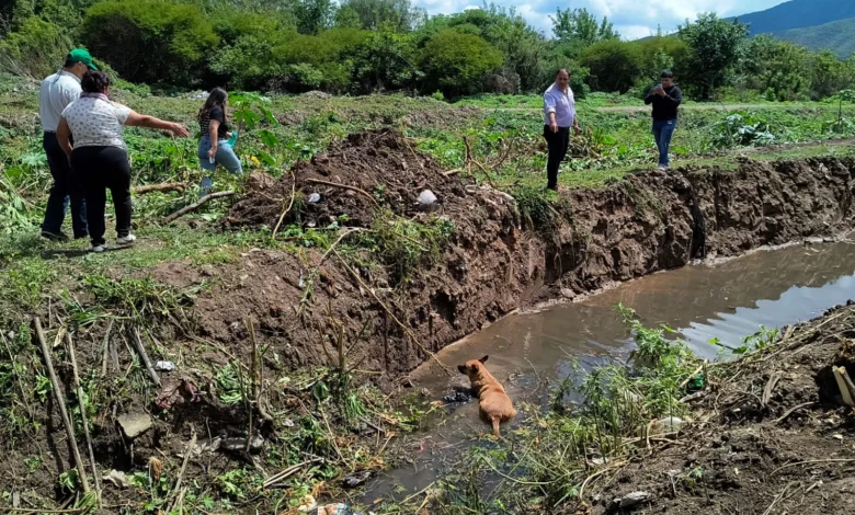 Acondicionan el desagüe aliviador del canal Velarde