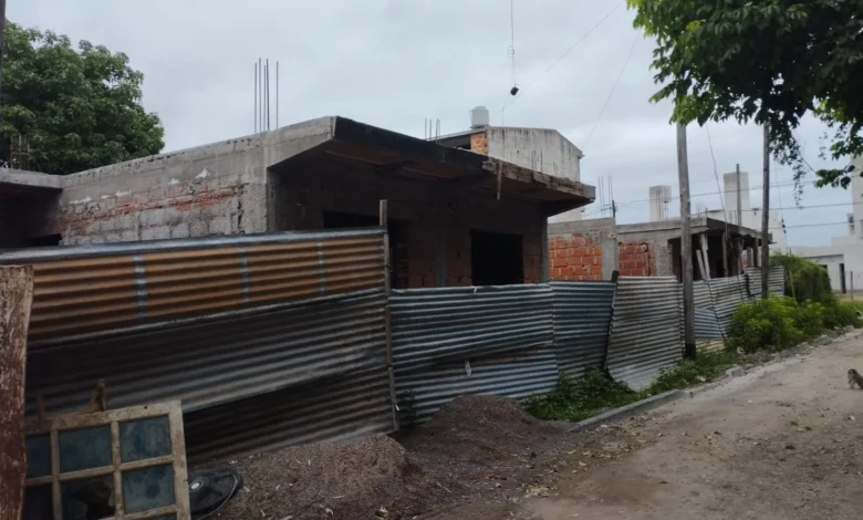 Obras Privadas multó y paralizó dos obras clandestinas