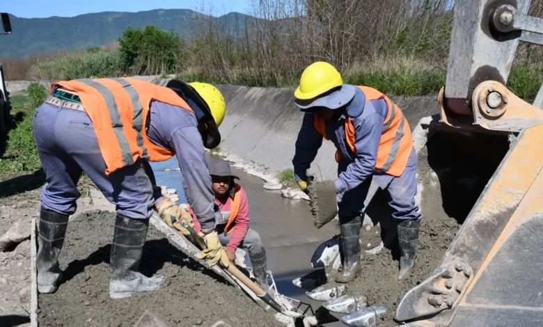 Avanza la obra del canal pluvial del río Ancho