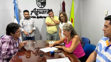 Se llevó adelante la firma de escrituras de terrenos en General Mosconi y Tartagal