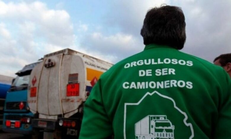 El gobierno nacional dictó la conciliación obligatoria en el conflicto con el gremio de Camioneros, liderado por Hugo Moyano.