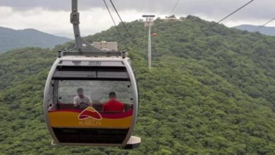 Sáez inaugura el teleférico del Ala Delta