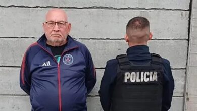 El policía retirado luego de ser detenido