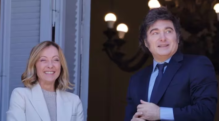 El presidente argentino Javier Milei está consolidando una red de relaciones internacionales con líderes de derecha de todo el mundo.
