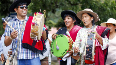 Este domingo 26 , a las 14:00 horas en la plaza Martín Fierro, se dará inicio al tradicional "Desentierro del Carnaval" Foto: Municipalidad de Campo Quijano