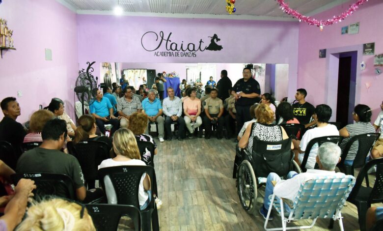 La reunión con los vecinos. Foto: Municipalidad de Güemes