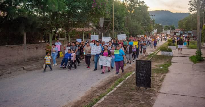 Caso Rosmery: Salvador Mazza marchó exigiendo avances en la investigación