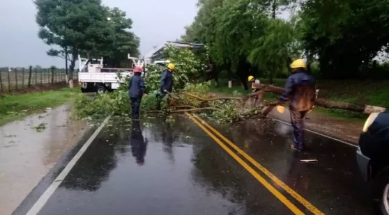 Asistencia de seguridad a damnificados por las intensas lluvias