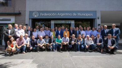 La Federación Argentina de Municipios (FAM).