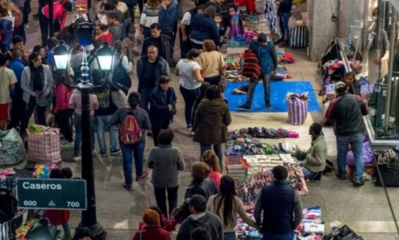 La venta solo será ambulante y de mano.