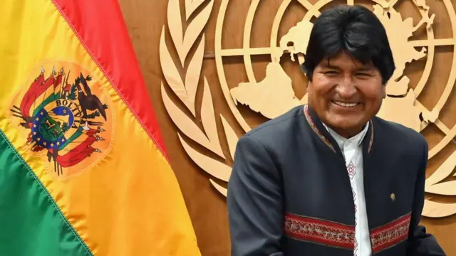 Evo Morales anuncia su candidatura presidencial en Bolivia con un nuevo partido político