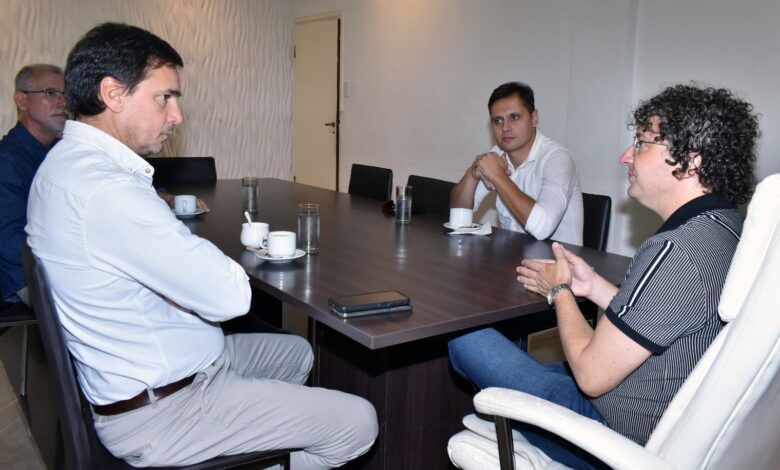 El Intendente Carlos Rosso se reunió con autoridades de CAPEMISA y Servicios Andinos. Foto: Municipalidad de Güemes