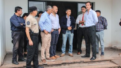 El intendente Enrique Borelli y el senador Gonzalo Caro Dávalos se reunieron con el ministro de Seguridad y Justicia, Gaspar Solá Usandivaras, y el jefe de Policía, Diego Bustos. Foto: Municipalidad de Cerrillos