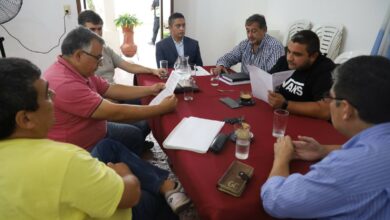 Autoridades municipales y comerciantes locales iniciaron una mesa de diálogo con el objetivo de mejorar la organización del tránsito pesado. Foto: Municipalidad de Metán