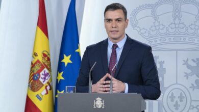 España regula las redes sociales con el fin de "combatir con la desinformación"