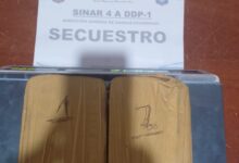 Drogas Peligrosas incautó 2 paquetes con cocaína en Villa San José. Foto: Policía de Salta