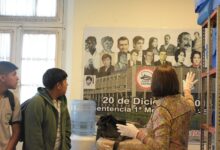 Estudiantes de Rosario de Lerma visitaron el Archivo Provincial de la Memoria.