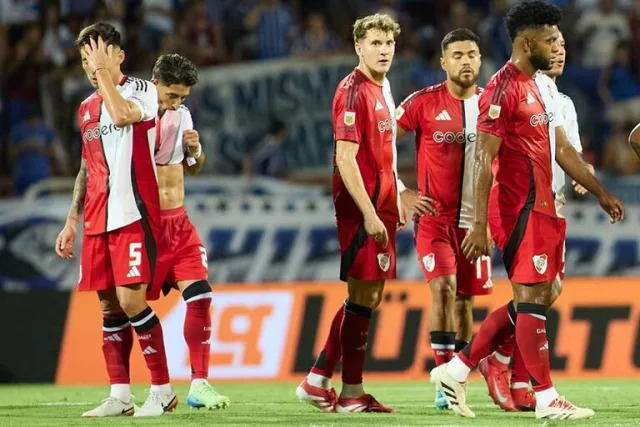 River estrenó camiseta en Mendoza pero sin goles contra Godoy Cruz