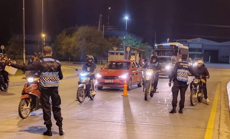 Durante este fin de semana, la Policía Vial realizó intensivos operativos de control en rutas y calles de Salta, en el marco del programa "Verano Seguro"