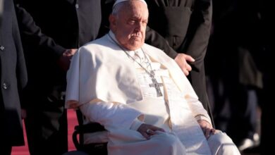 El Vaticano confirmó que el Papa Francisco reaparecerá en público este domingo tras su hospitalización en el Policlínico Gemelli de Roma.