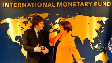 Argentina espera cerrar acuerdo con el FMI a mediados de abril