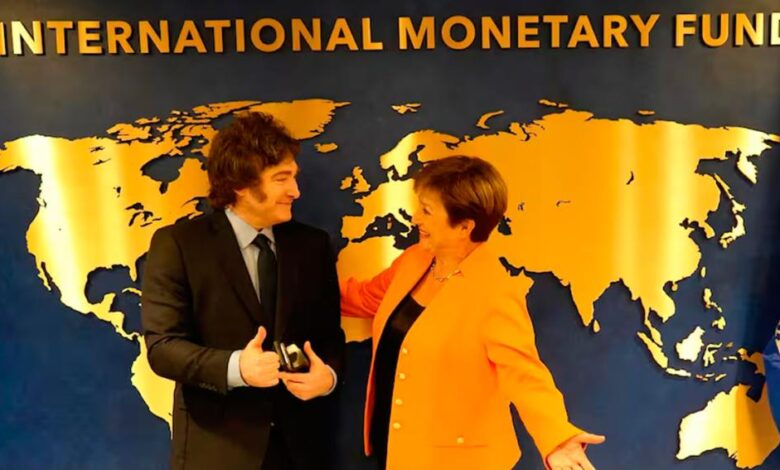 Argentina espera cerrar acuerdo con el FMI a mediados de abril