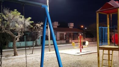 La Municipalidad trabaja para restaurar la iluminación en plazas afectadas por el robo de cables. Foto: Municipalidad de Güemes