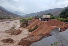 Las intensas lluvias del fin de semana y la madrugada del lunes agravaron la crítica situación de la Ruta 51, causando severos daños en varios tramos. Foto: RR SS