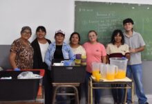 La primera comida en el colegio Juana Azurduy.